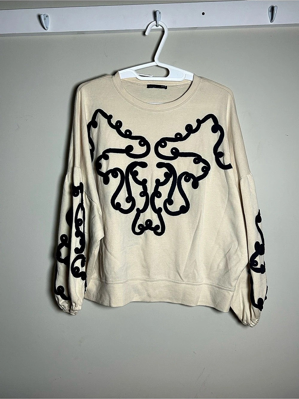 Zara Embroidered Abstract Oversized Sweatshirt Cream Medium